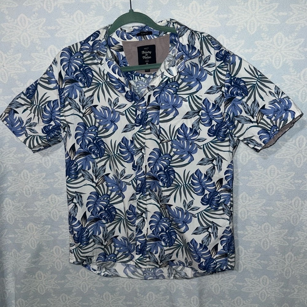 Short sleeve tropical golf shirt